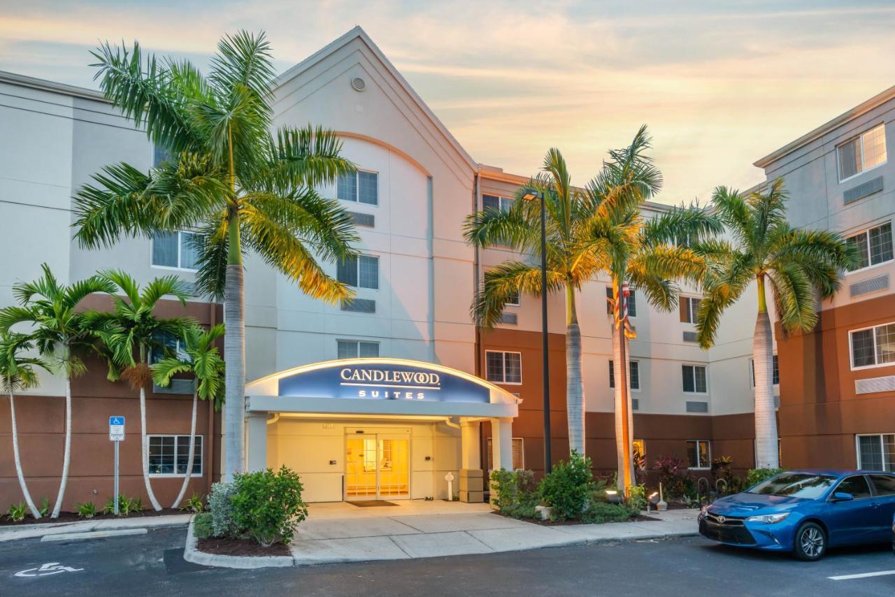 Candlewood Suites Fort Myers Interstate 75 By Ihg Exterior photo